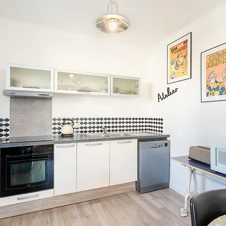 Phichris By Interhome Hyeres